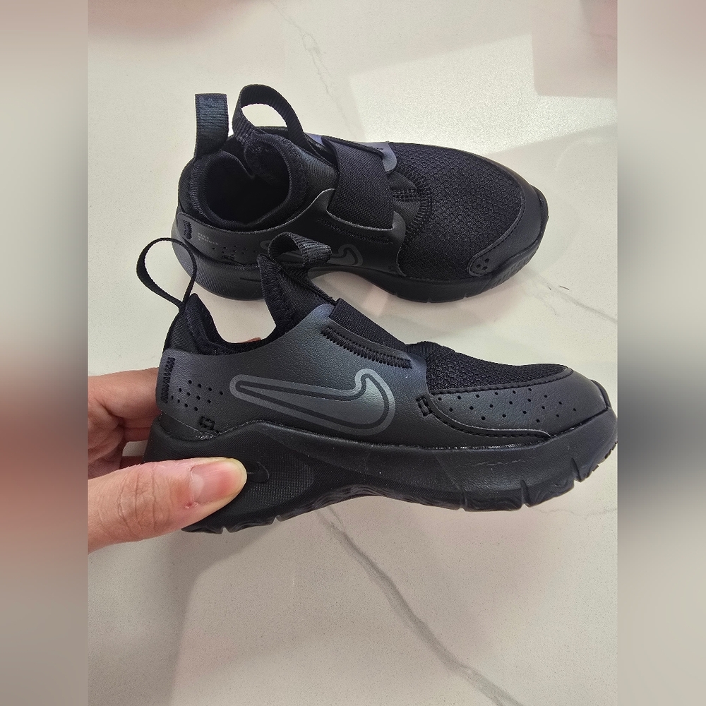 New Nike Flex Runner Black Sneakers